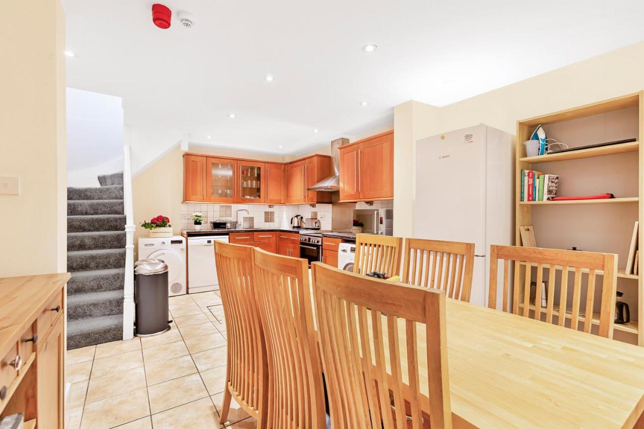 Charming 4 Bed Town House With Roof Terrace Villa London Bagian luar foto