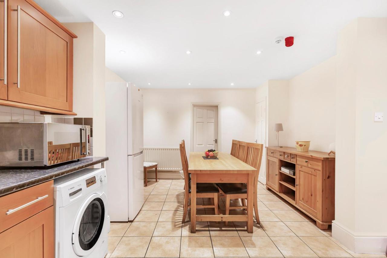 Charming 4 Bed Town House With Roof Terrace Villa London Bagian luar foto